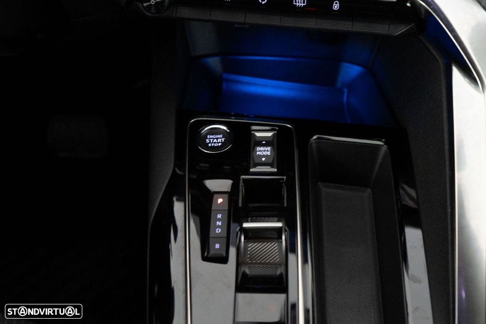 Peugeot 3008 1.6 Hybrid Allure Pack e-EAT8 - 26