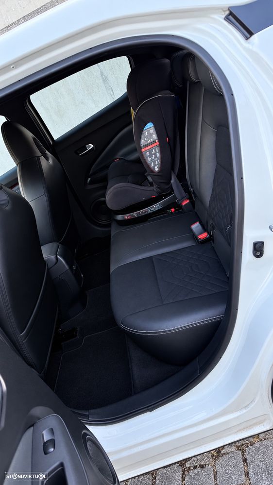 Nissan Juke 1.0 DIG-T Tekna DCT - 8