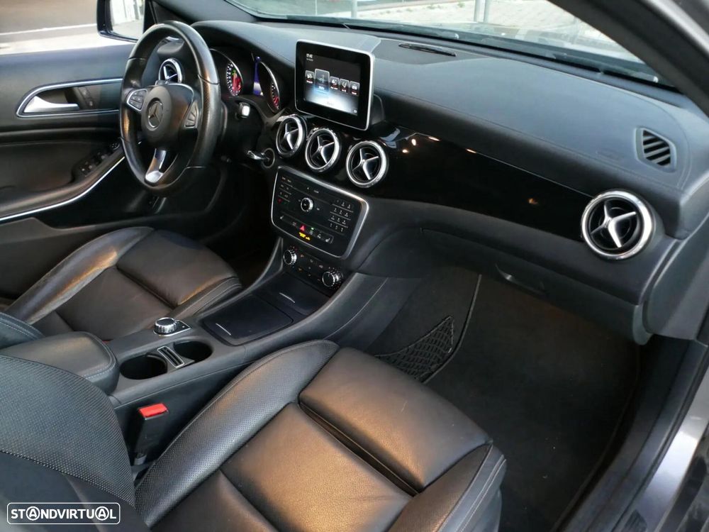 Mercedes-Benz GLA 220 d Urban - 29