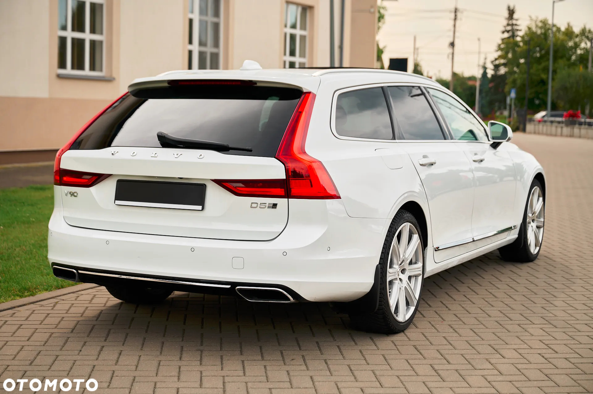 Volvo V90 D5 AWD Geartronic Inscription - 15