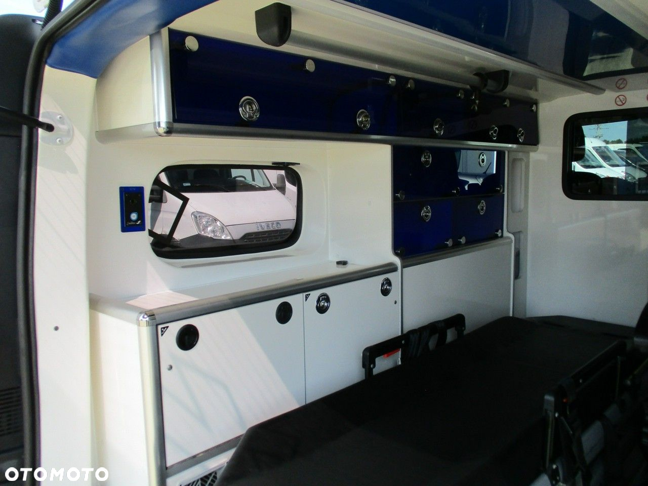 Opel Vivaro - 10