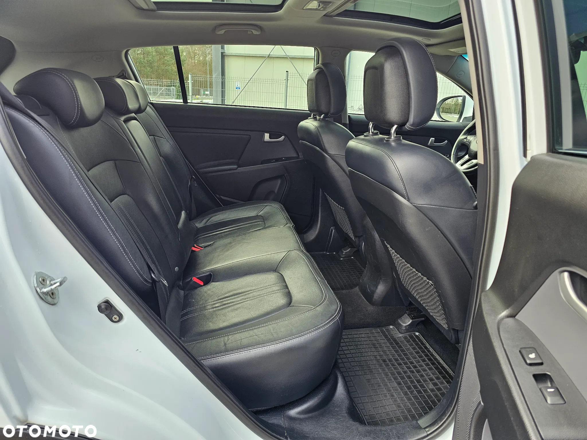Kia Sportage 2.0 CRDI XL - 27
