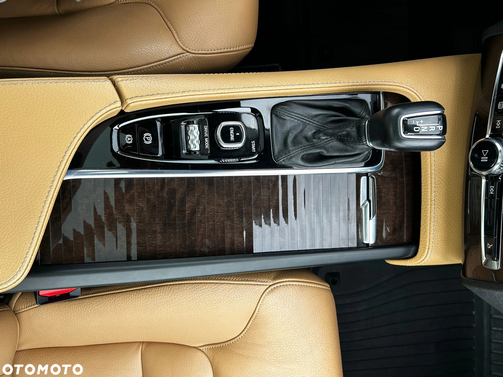 Volvo XC 90 T6 AWD R-Design 7os - 15