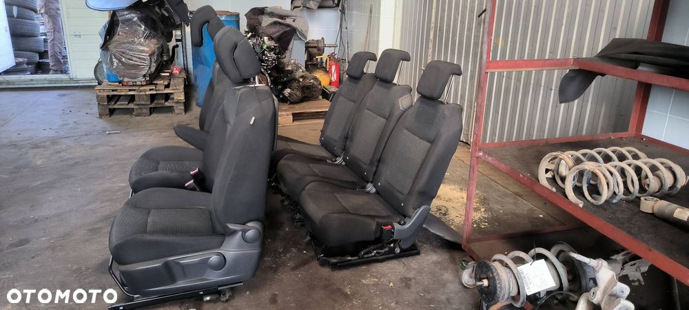 FOTELE KANAPY PEUGEOT 5008 - 5