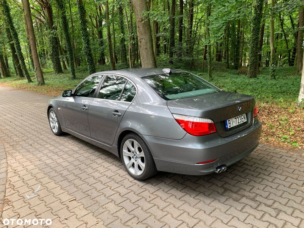 BMW Seria 5 530d xDrive - 4