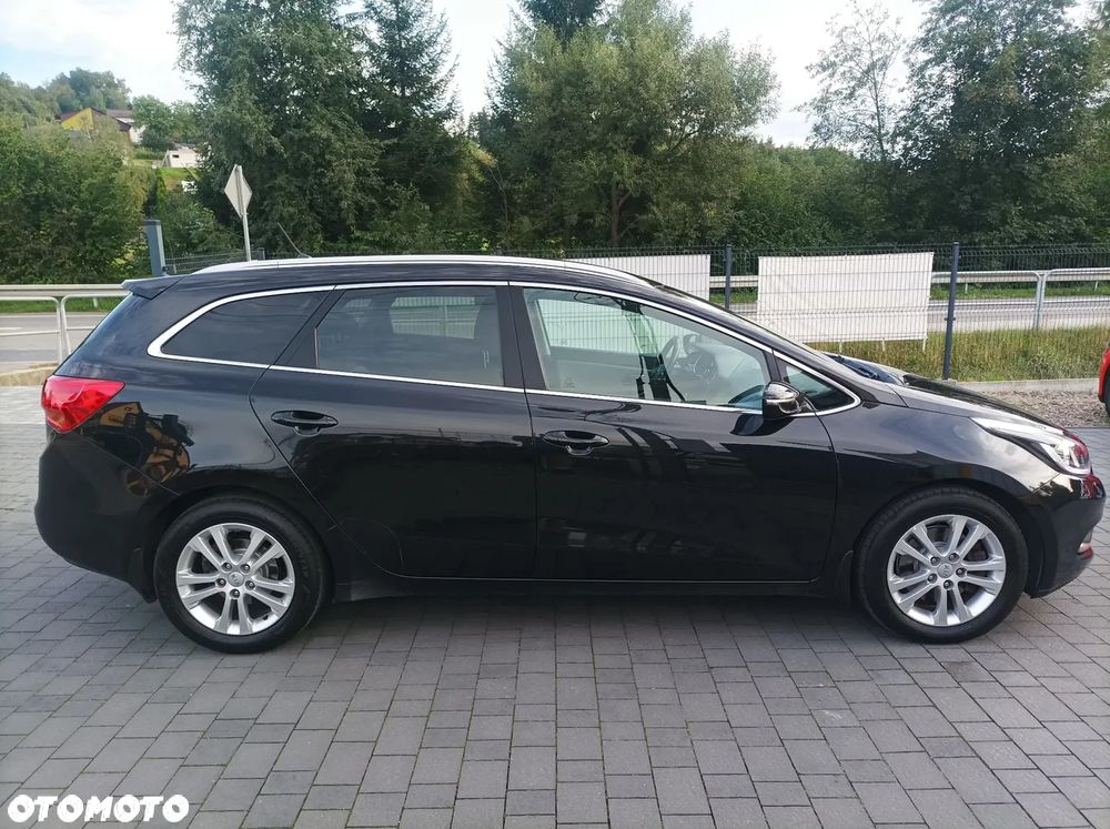 Kia Ceed 1.6 CRDi 128 ISG Platinum Edition - 7