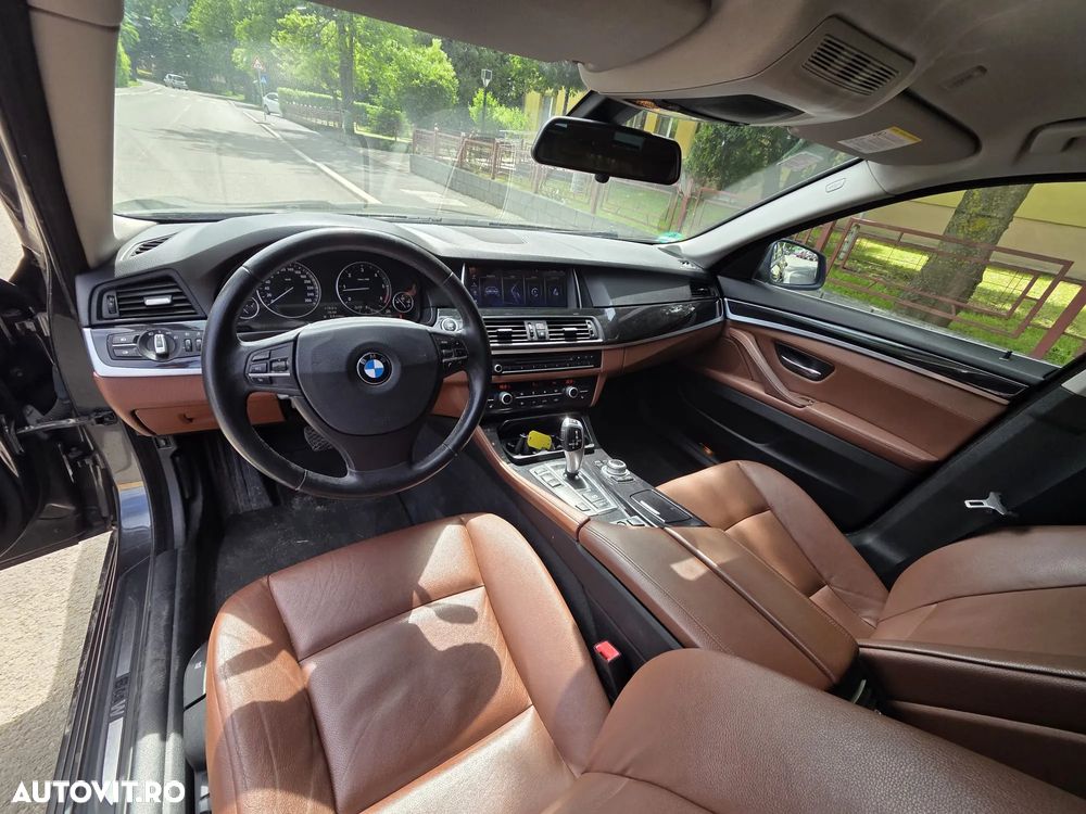 BMW Seria 5 520d Aut. Luxury Line - 10
