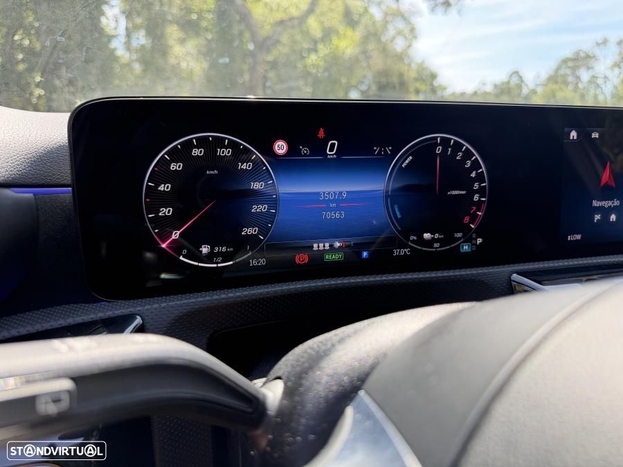 Mercedes-Benz A 250 e AMG Line - 13