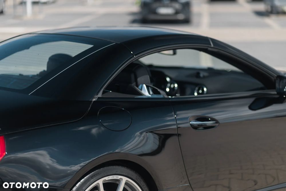 Mercedes-Benz SL - 13