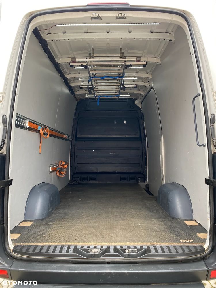 Volkswagen Crafter - 10
