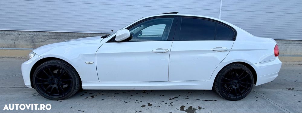 BMW Seria 3 320d DPF Aut. Edition Exclusive - 30