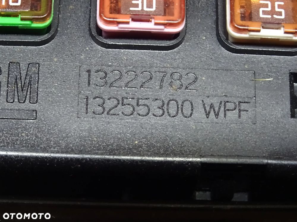 OPEL INSIGNIA A OPC MODUŁ NADWOZIA UEC BSI SKRZYNKA BEZPIECZNIKÓW PRZEKAŹNIKÓW - PIN CARPASS - 20