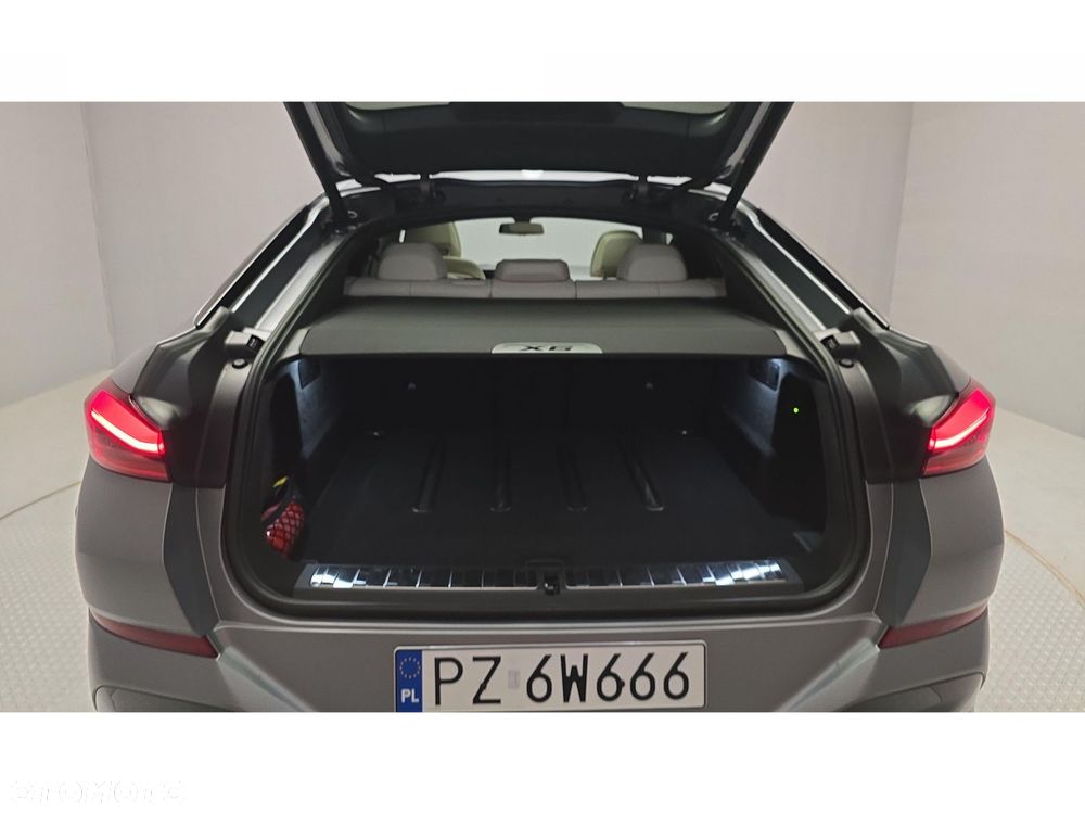BMW X6 - 24