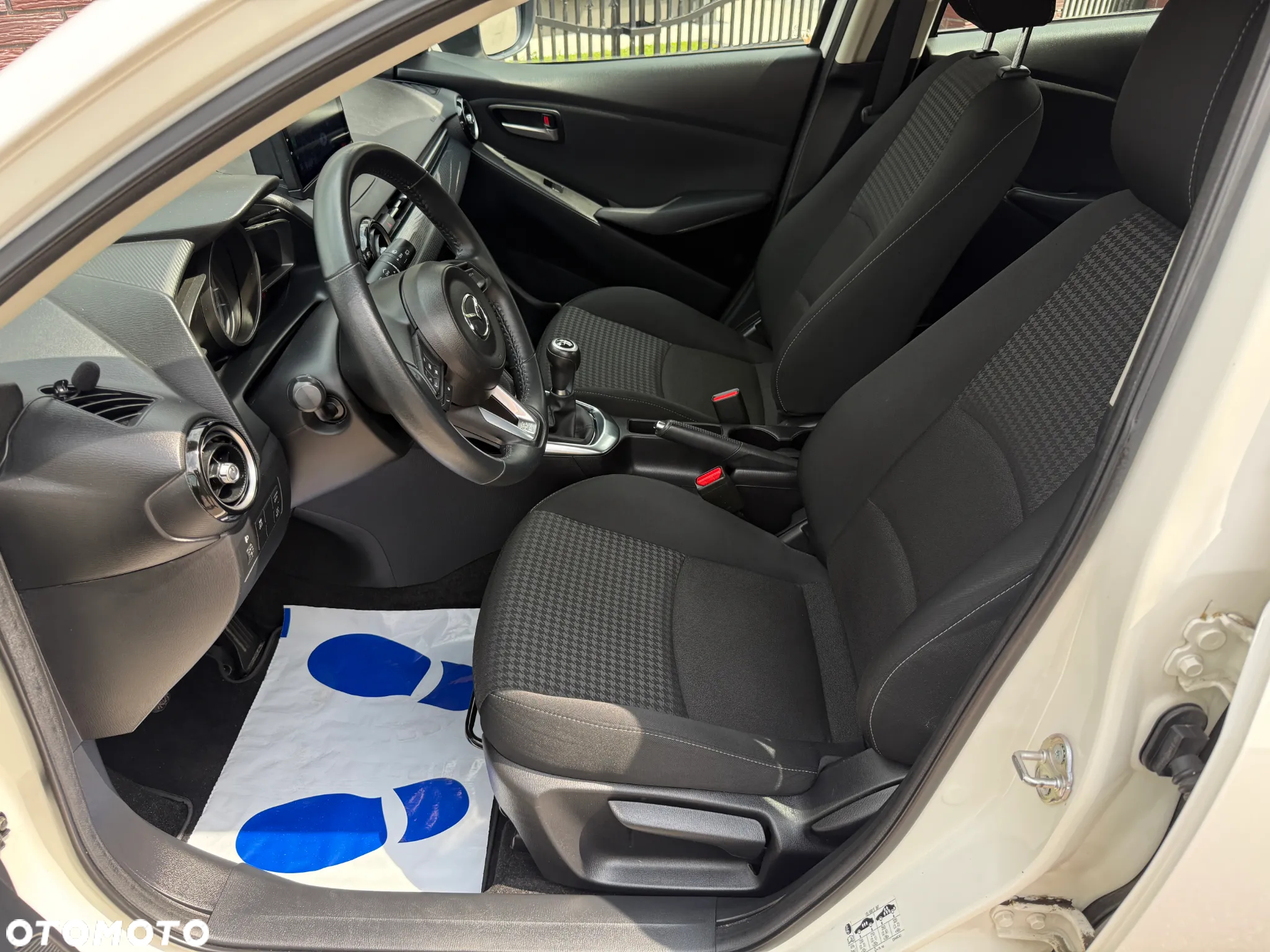 Mazda 2 1.5 Skyenergy - 10