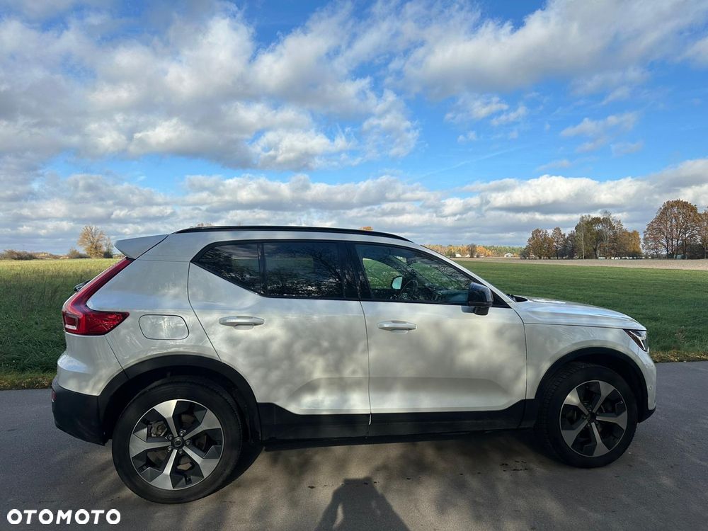 Volvo XC 40 B4 B DKG Plus Dark - 4