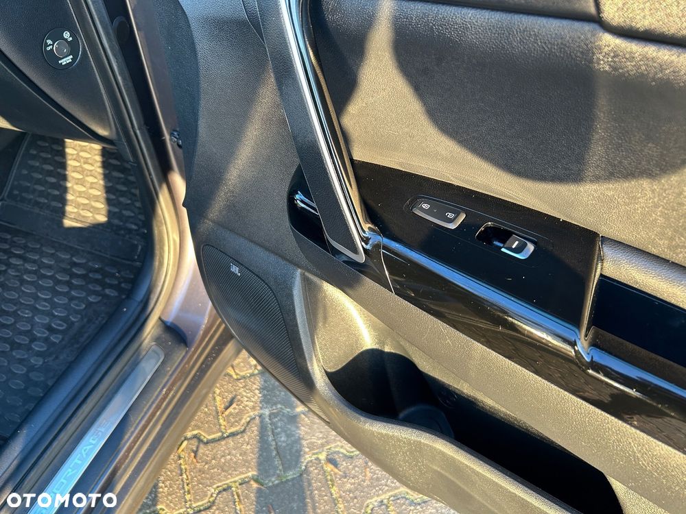 Kia Sportage 1.7 CRDI Business Line 2WD - 27