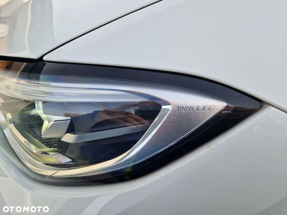 BMW Seria 3 318d Sport Line - 25