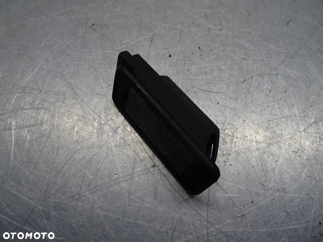 CITROEN C5 III LIFT 1.6D LAMPKA OŚWIETLENIE TABLICY REJESTRACYJNEJ 9682403680 - 5