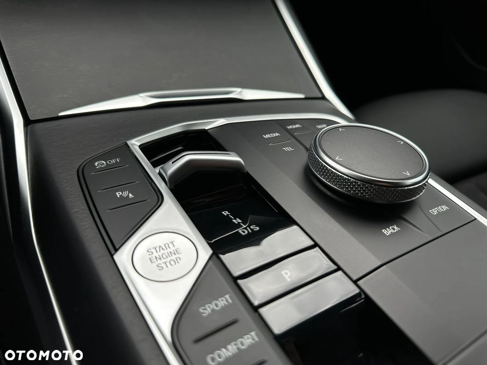 BMW Seria 3 320d xDrive mHEV M Sport sport - 33