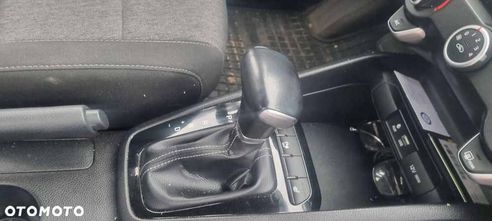 Kia Stonic - 13
