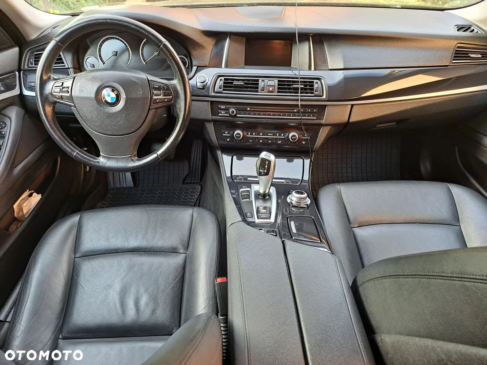 BMW Seria 5 520d - 8