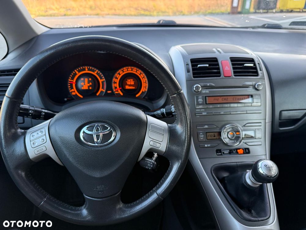 Toyota Auris 2.0 D-4D Luna - 8