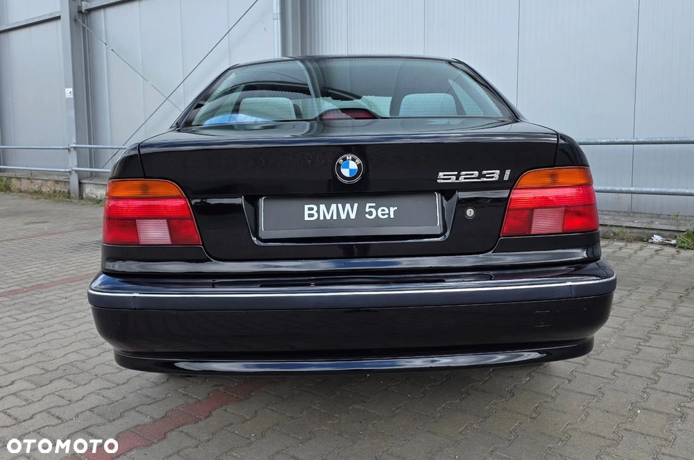 BMW Seria 5 - 12