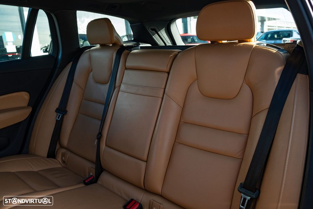 Volvo V60 2.0 T8 AWD TE Inscription - 43