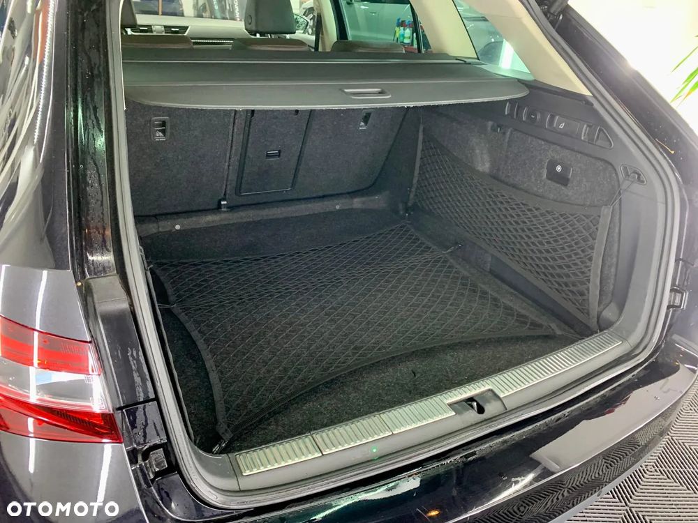 Skoda Superb 2.0 TDI L&K DSG - 14