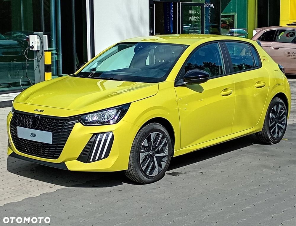 Peugeot 208 - 1