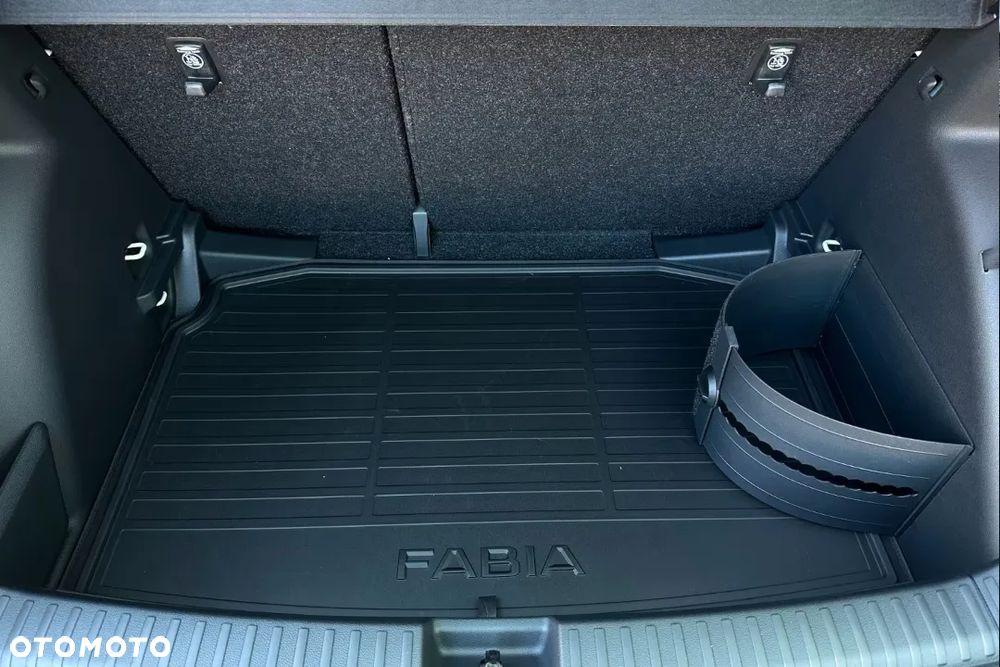 Skoda Fabia 1.0 TSI Drive - 31