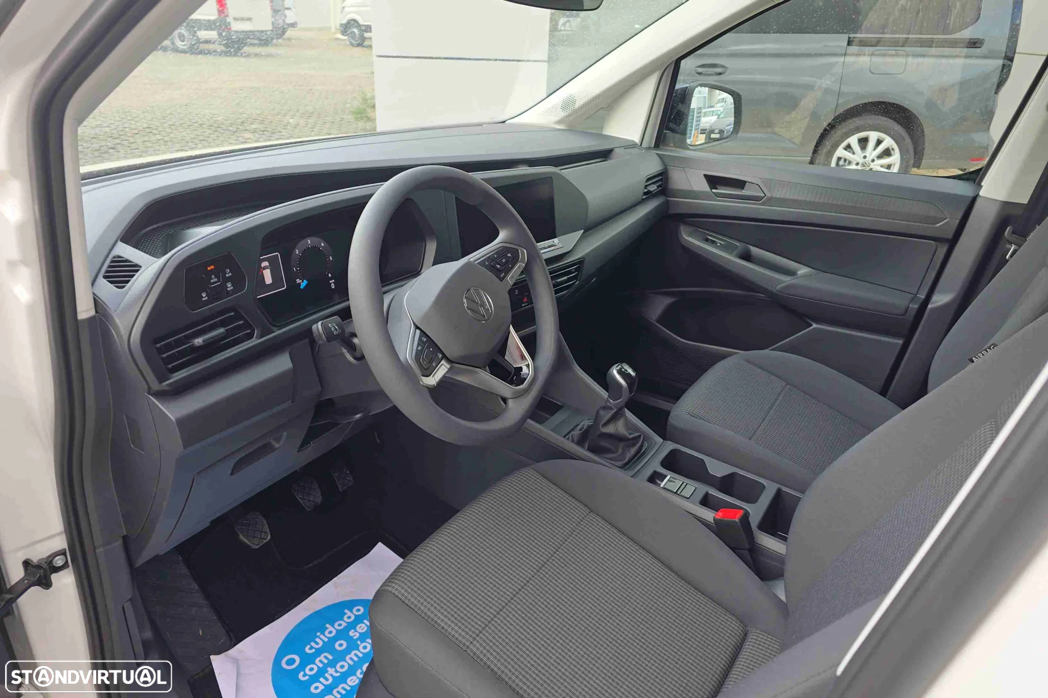 VW Caddy Maxi 25 2.0 TDI - 23