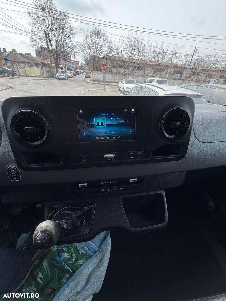 Mercedes-Benz Sprinter - 18