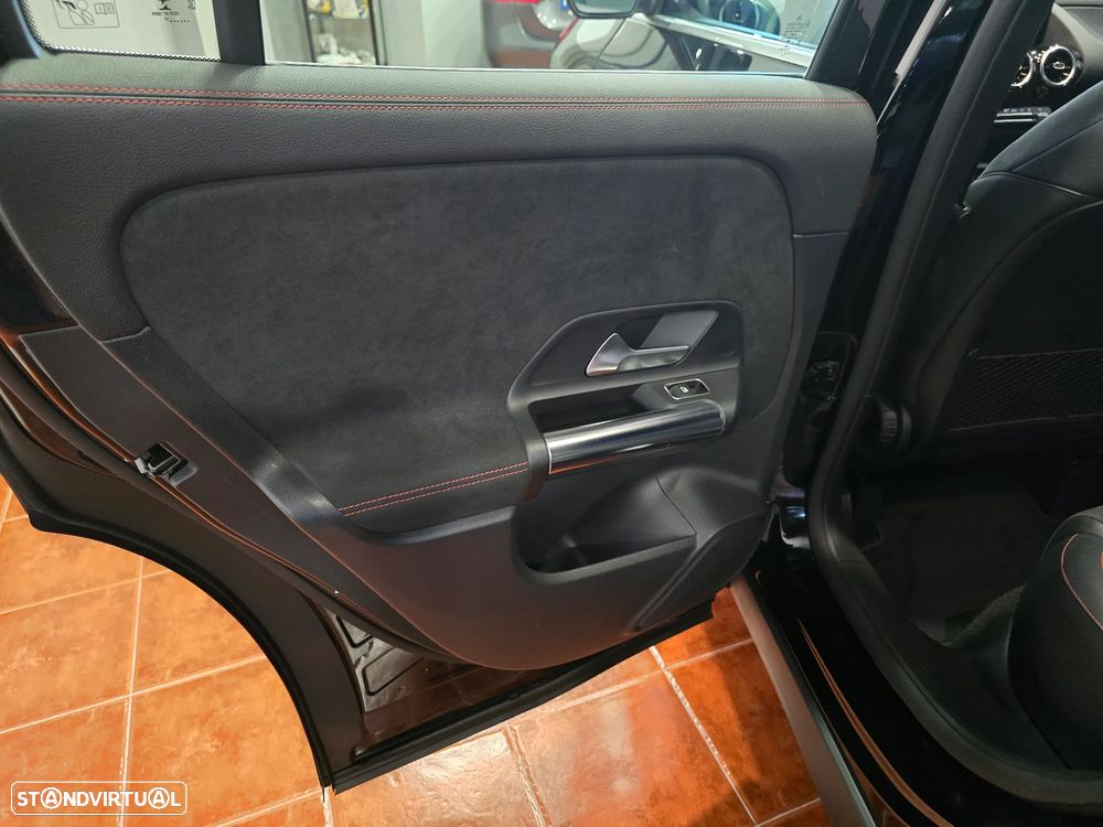 Mercedes-Benz GLA 250 e 8G-DCT AMG Line - 49
