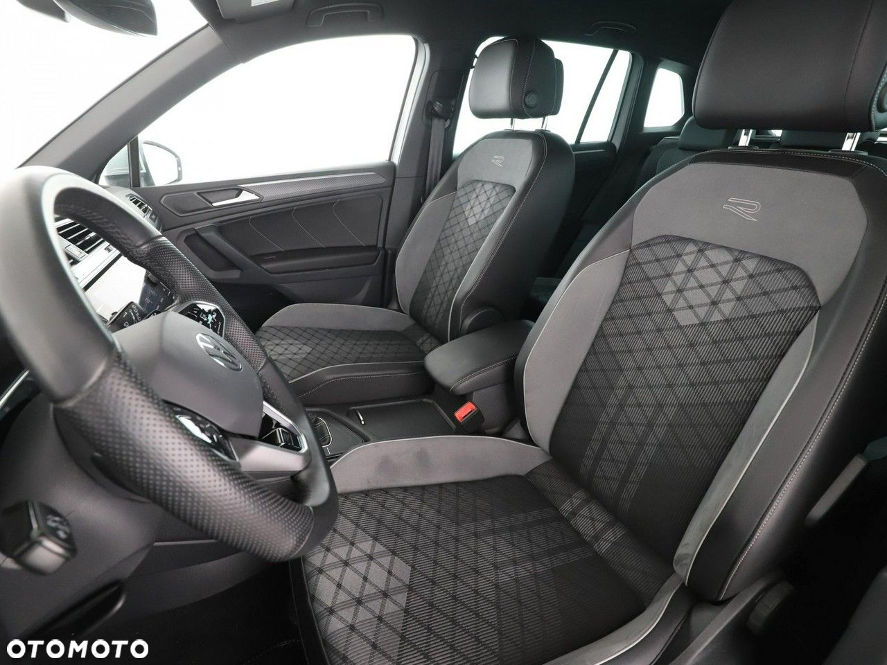 Volkswagen Tiguan 2.0 TDI SCR DSG R-Line - 14
