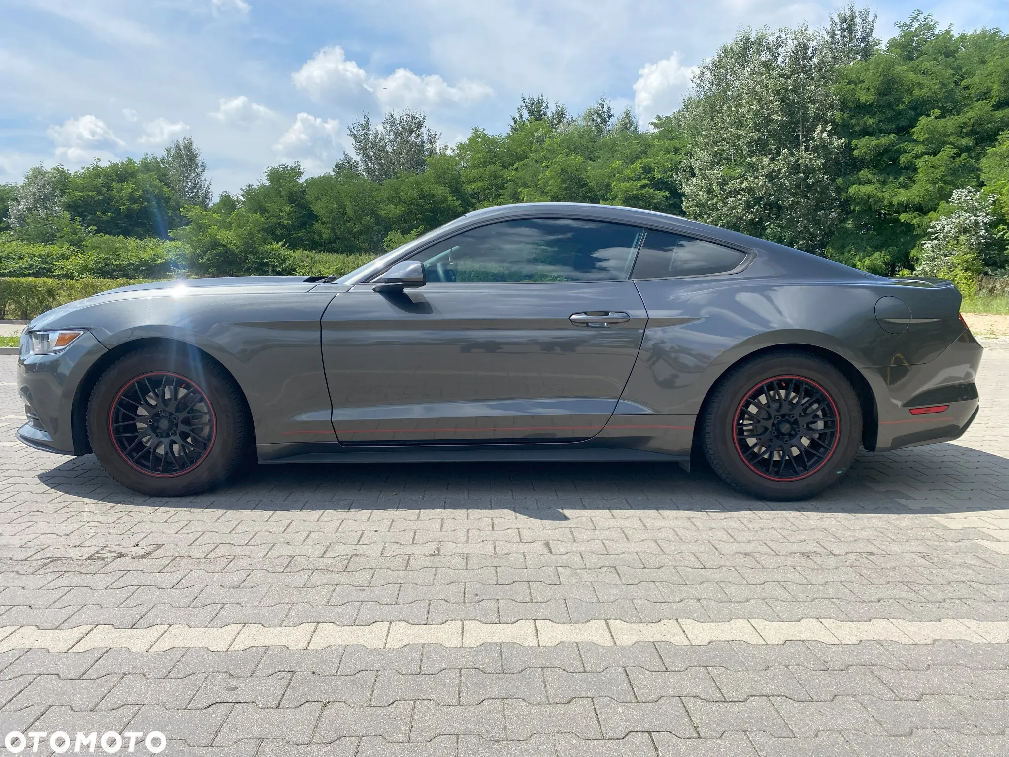 Ford Mustang - 15