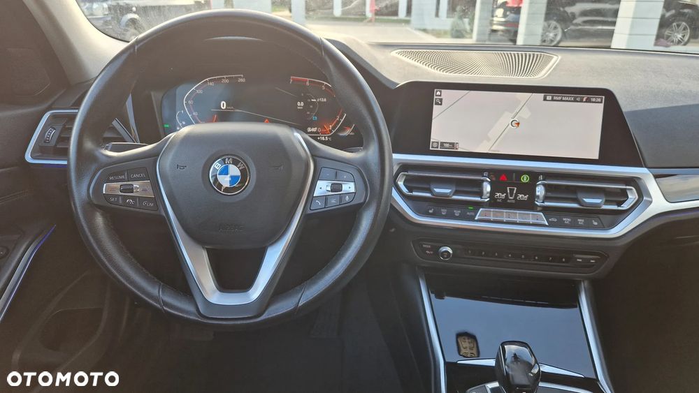 BMW Seria 3 320i GPF Sport - 25