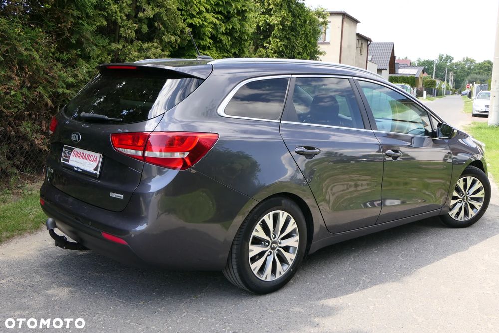 Kia Ceed 1.6 GDI L - 10