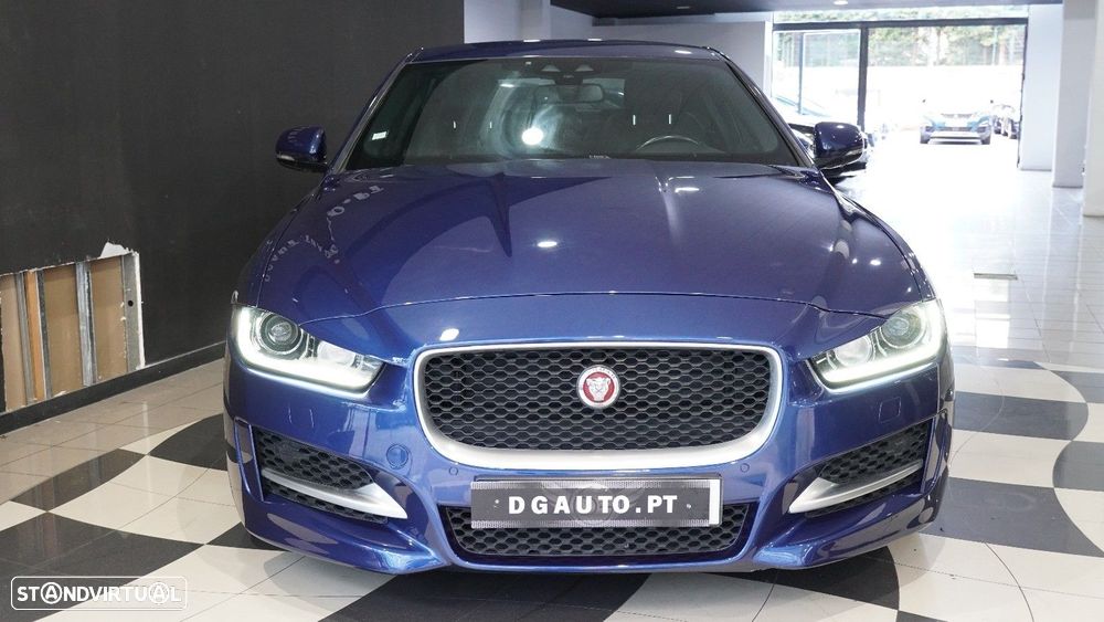 Jaguar XE - 29