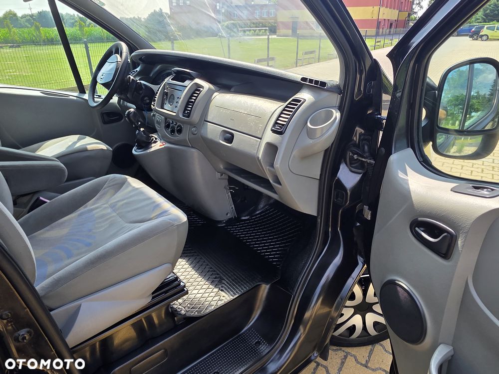 Renault Trafic - 19
