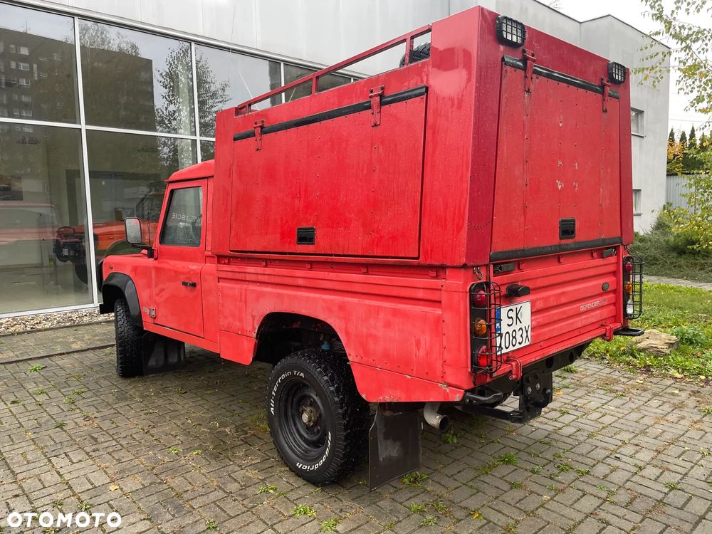 Land Rover Defender - 8