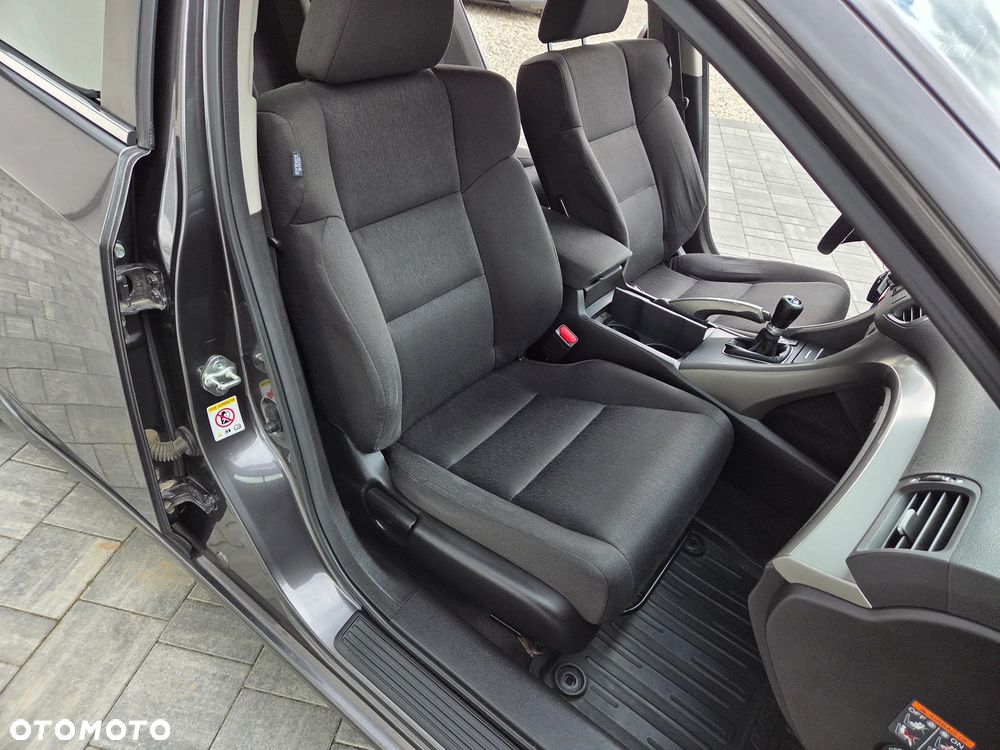 Honda Accord 2.0 Elegance - 24