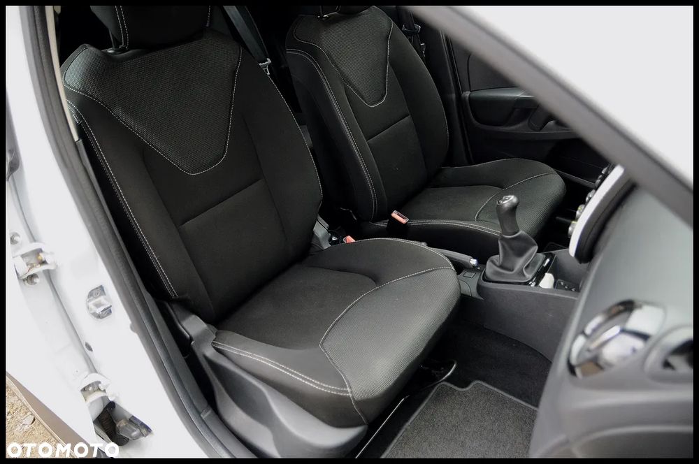 Renault Clio - 26