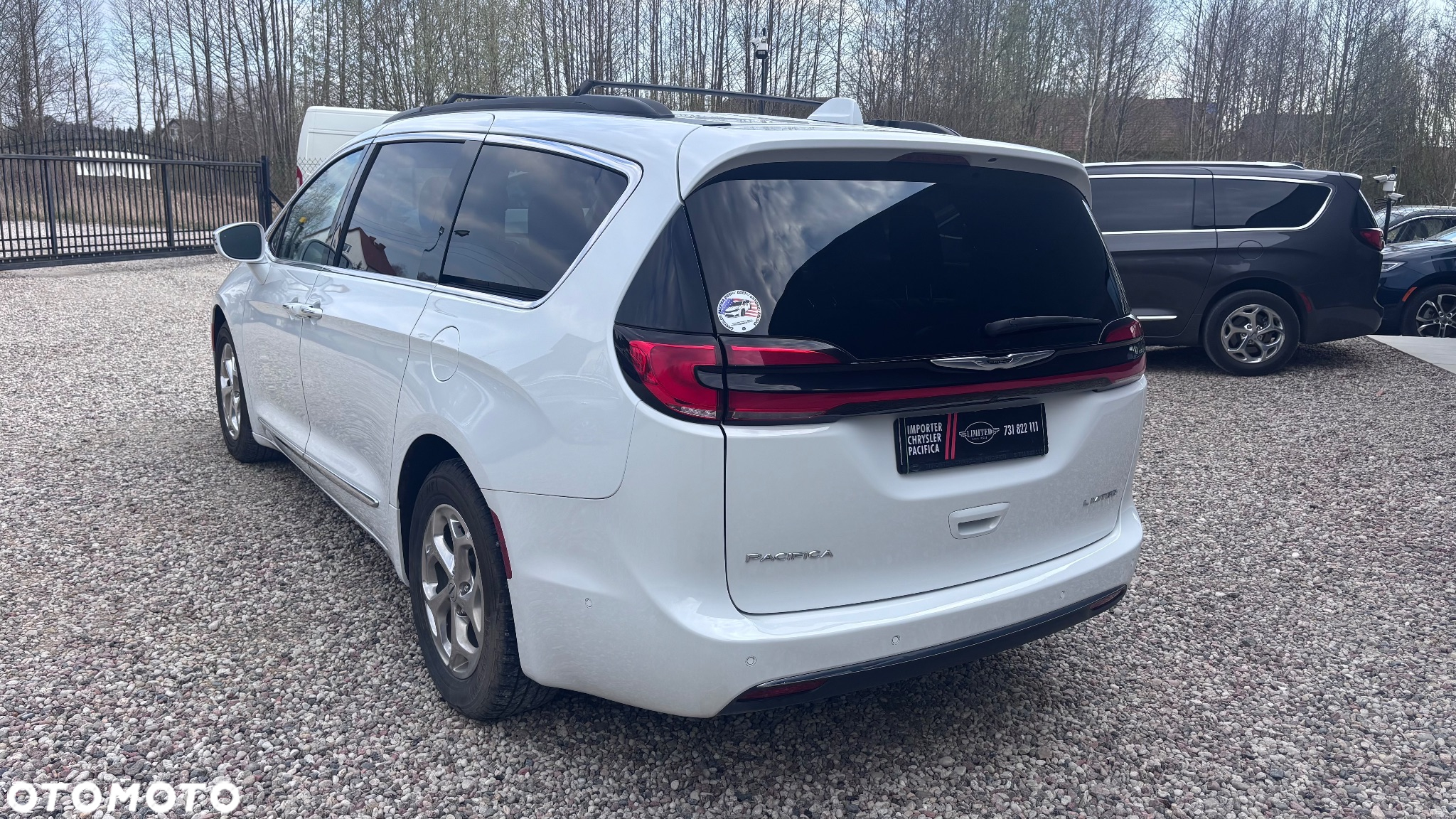 Chrysler Pacifica - 6