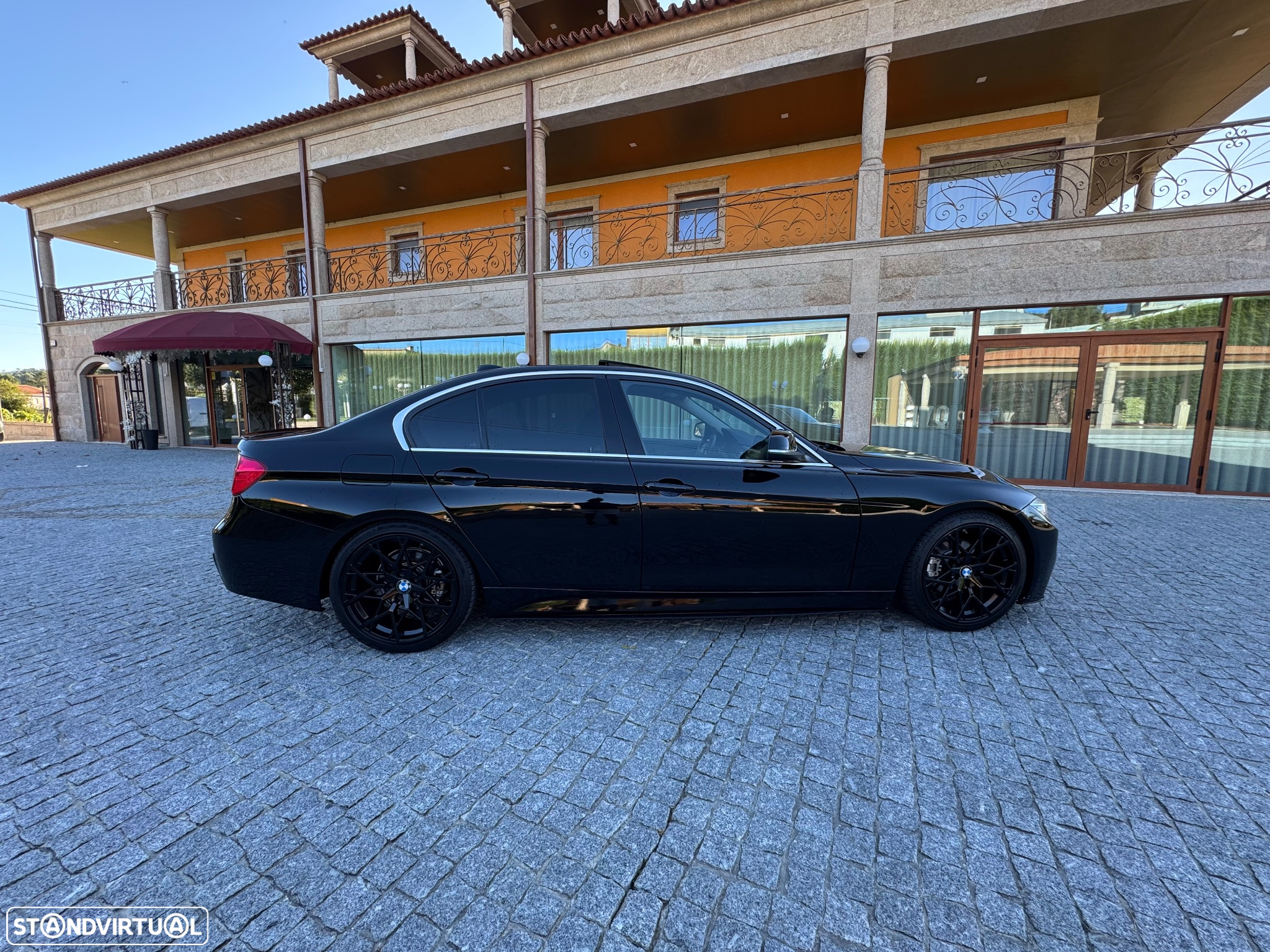 BMW 328 i Auto Pack M - 12