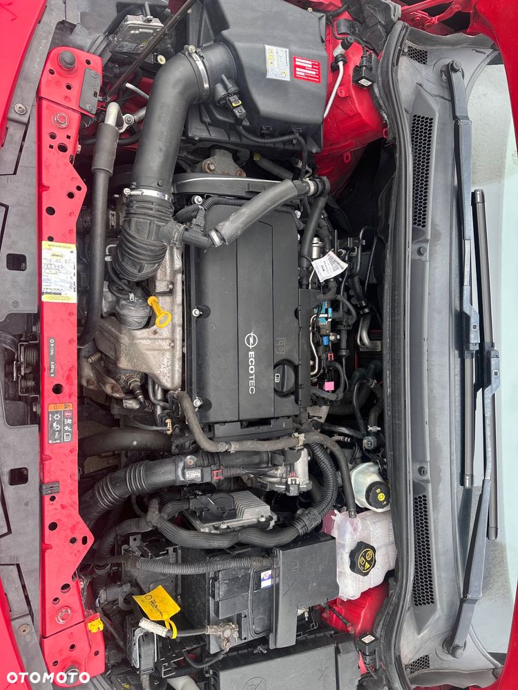 Opel Astra GTC 1.6 Turbo Cosmo - 20