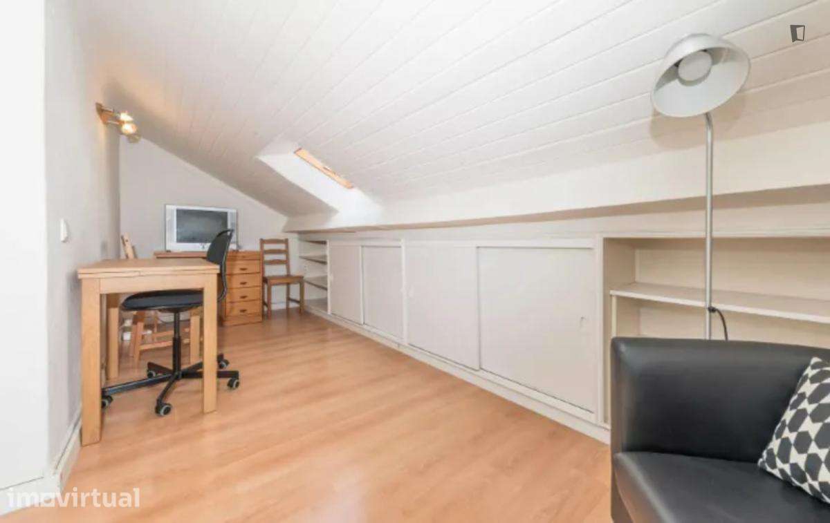 Quarto - localizado em Entrecampos Lisbon - Grande imagem: 3/6