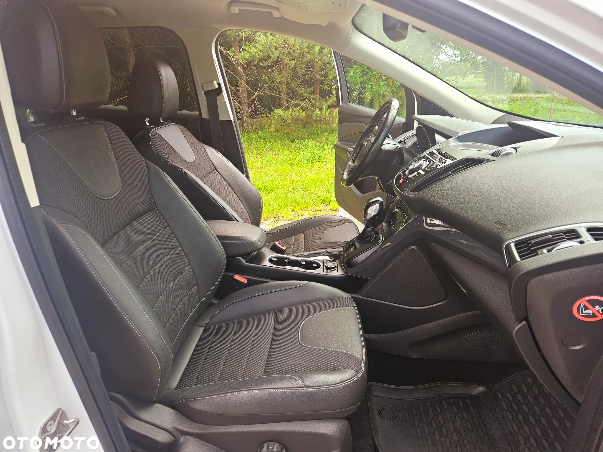 Ford Kuga 2.0 TDCi 4x4 Titanium - 20