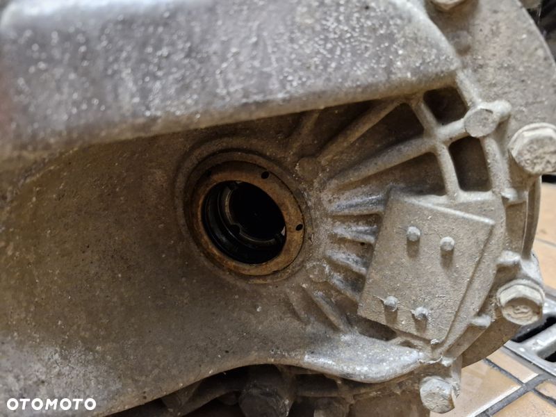 HYUNDAI TUCSON I 1 SPORTAGE II 2.0 B SKRZYNIA BIEGÓW MANUAL 5B L6J - 7