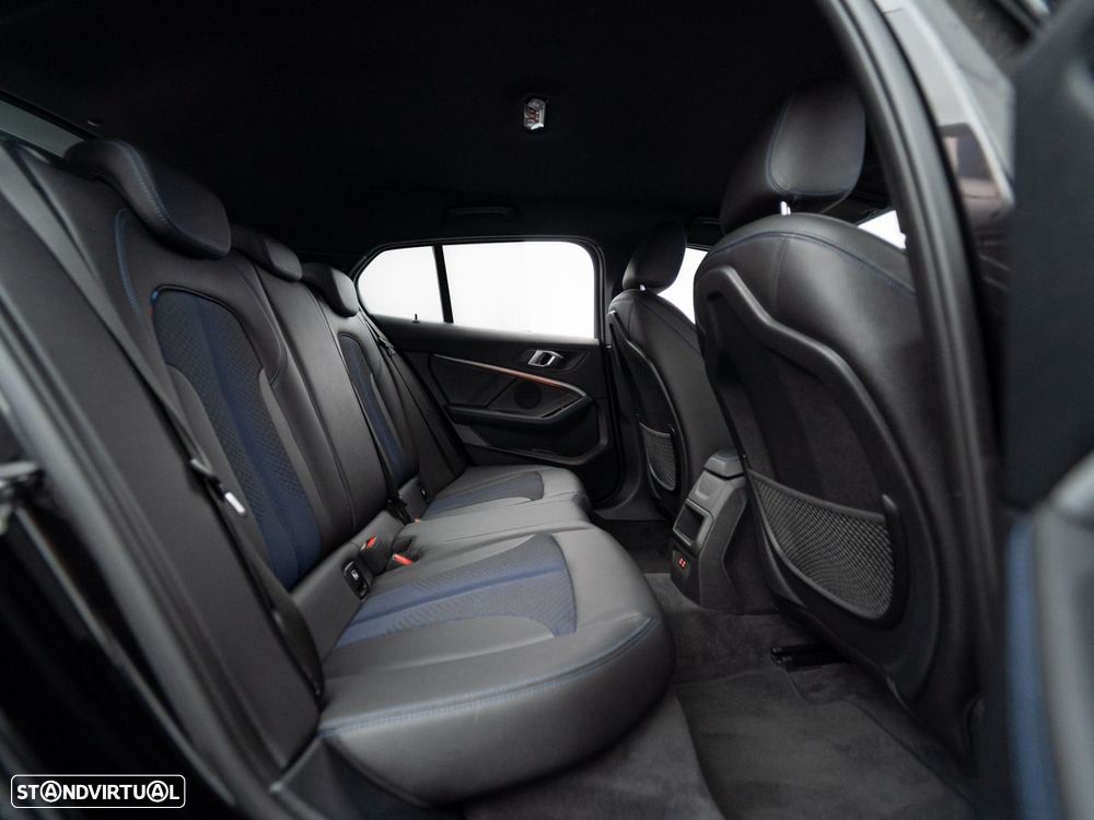 BMW 118 i Pack Desportivo M Auto - 42